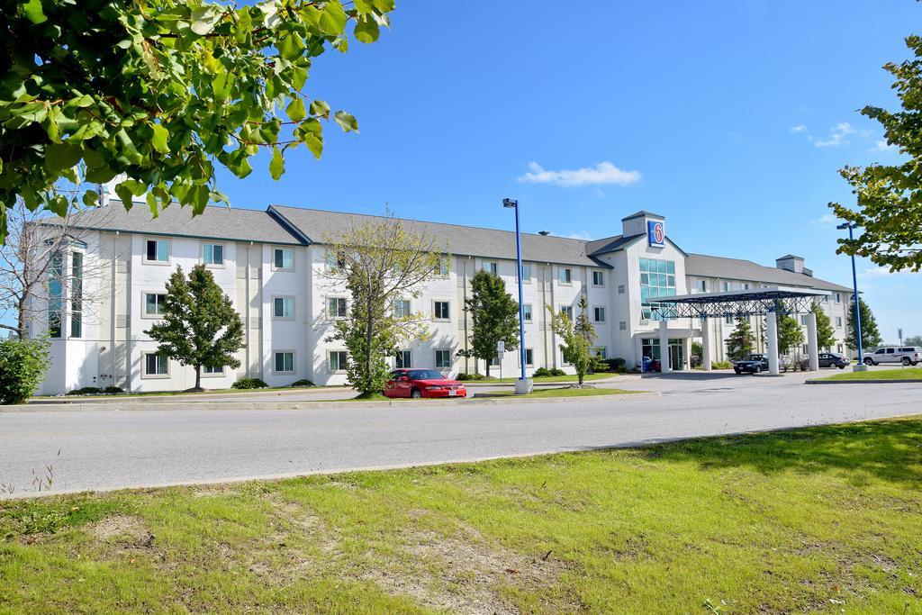 Motel 6-Whitby, On - Toronto East Esterno foto