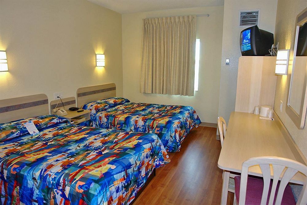 Motel 6-Whitby, On - Toronto East Esterno foto